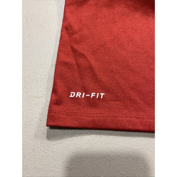 The Nike Tee Dri-Fit Deep Red Tank Top Size Small Men's Swoosh Logo - Picture 4 of 5